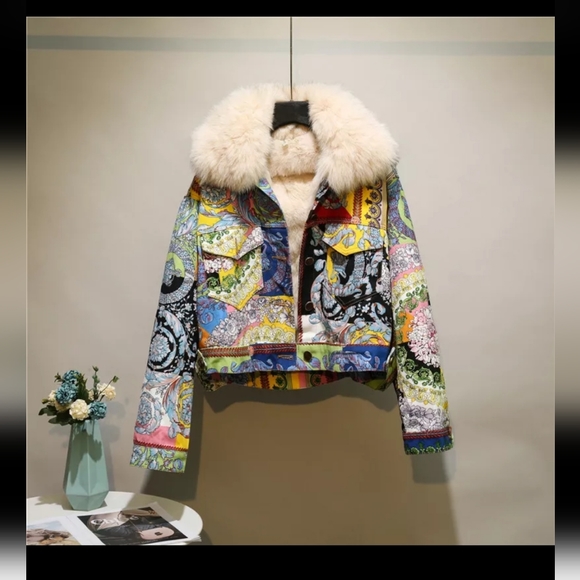 ❤️SOLD ♥️NWT Fur short is Embroidery Denim Jacket. XL. - Picture 10 of 15